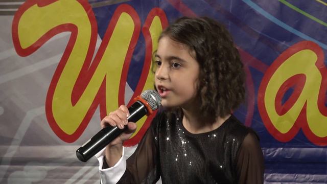 Амина Гасымова Белые снежинки(кавер) смотреть онлайн