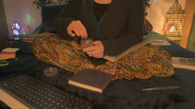 ASMR | Study With Me On A Rainy Day | Typing, Books | Unintelligible Irish Whispers | Unintentional смотреть онлайн