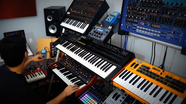 Synth Odyssey: DX7II, Sub 37, Arp Odyssey, JP8080, Indigo, Tetra & Circuit смотреть онлайн