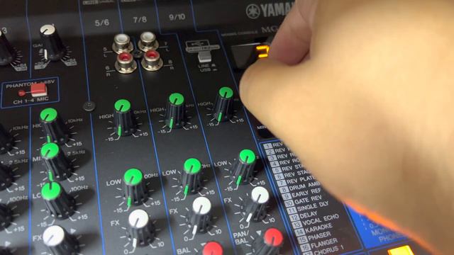 Testei os efeitos da mesa de som YAMAHA MG 10XUF quais os efeitos da mesa de som Yamaha смотреть онлайн