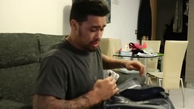 Douche Bag Collaboration | Unboxing смотреть онлайн