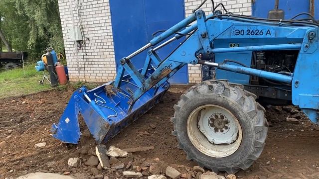 Челюстной ковш на МТЗ.Проверка в работе.Кавказский дрифт на самосвале. смотреть онлайн