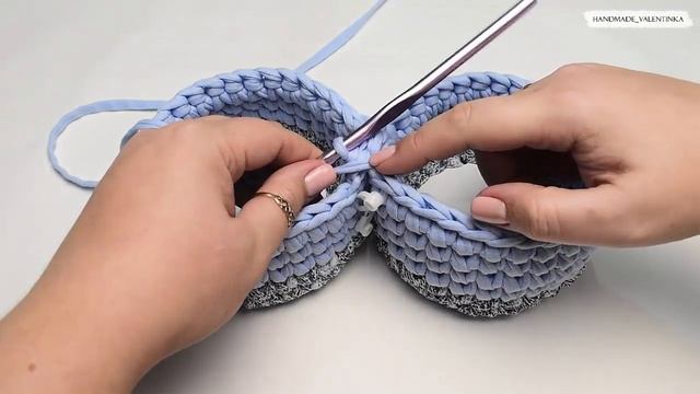 Корзина крючком "штанишки Санты", безотрывное вязание| DIY новгодний декор смотреть онлайн