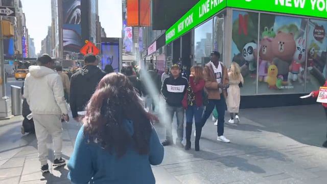 A Sunny Day In New York City - Walking Broadway Manhattan NYC To Times Square 2023 смотреть онлайн