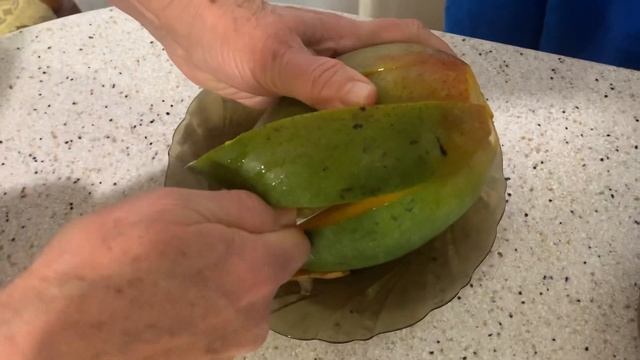 Подарок из Египта/пробую манго ? смотреть онлайн