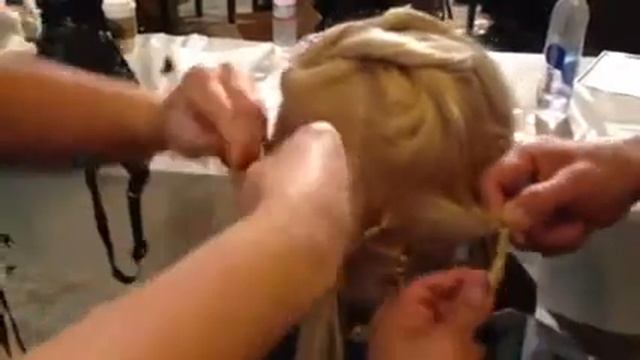 Jennifer Macdougall of L'Oreal Professionnel preps for Foun смотреть онлайн