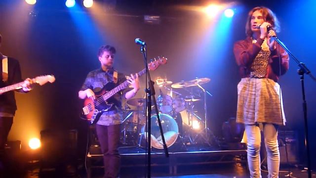 People Are Strange cover by Portsmouth College Music Students смотреть онлайн