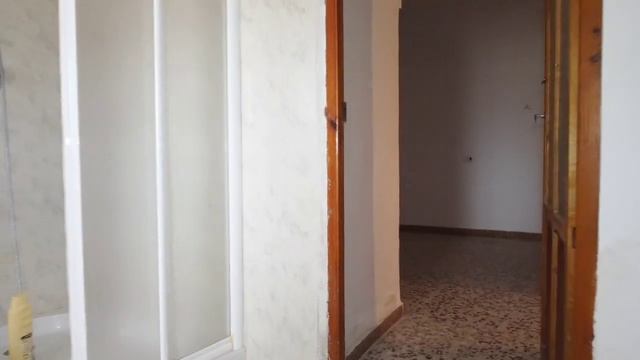 Partial cave house for sale, good overall condition with large attached workshop. €49,999 Ref. V277 смотреть онлайн