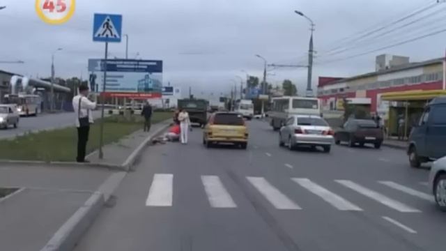 В Кургане столкнулись «Дэу» и «Тойота» смотреть онлайн