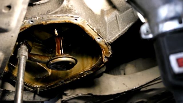 TOYOTA PRIUS NHW20 Замена маслосъёмных колпачков, ступицы, рулевой тяги, кольца ABS,помощь суппорта смотреть онлайн