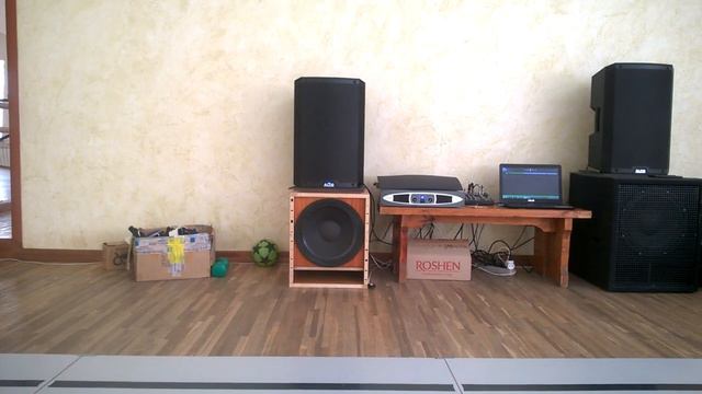 Mini Scoop (Scoop Flex) против фазоинвертора (Horn Vs Bass Reflex). Перезалив.