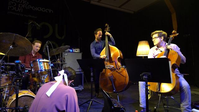 Banda Magda - "TAM TAM" - @ musig im pflegidach, Muri смотреть онлайн