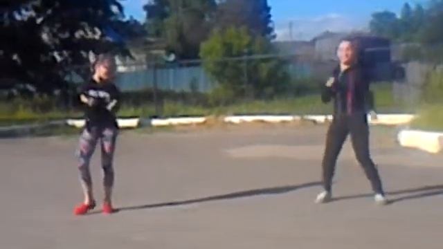 Танец под песню "Тает лед" смотреть онлайн