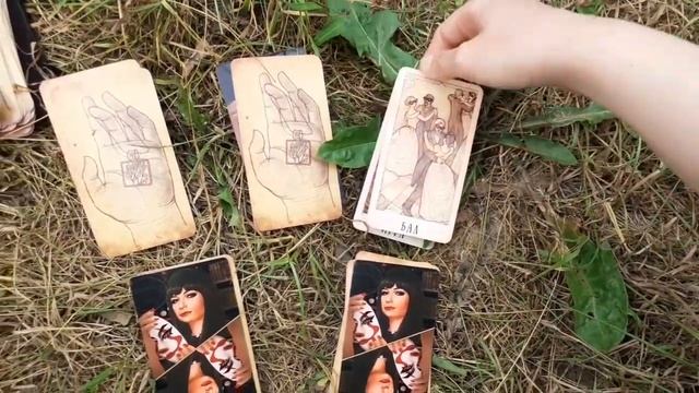 События АВГУСТА и Совет ДЖОКЕРА на Месяц смотреть онлайн
