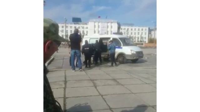 Одиночный пикет в якутске грузят одиночного пикетчика смотреть онлайн