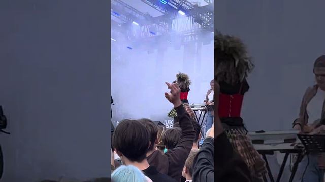 ANIKV - Меня не будет (VK fest Спб, 02.07.2023) смотреть онлайн