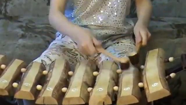 Маленькая полька Игра на дровах Алексеева Царица 2 7 10 480p смотреть онлайн