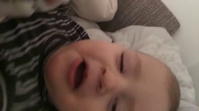 Малыш говорит I love you смотреть онлайн