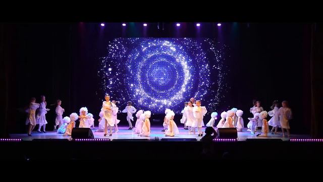 Танец "Ангелы добра" Хореографическая студия "Колибри" г.Новополоцк Худ. рук-ль Валентина Осадчая смотреть онлайн