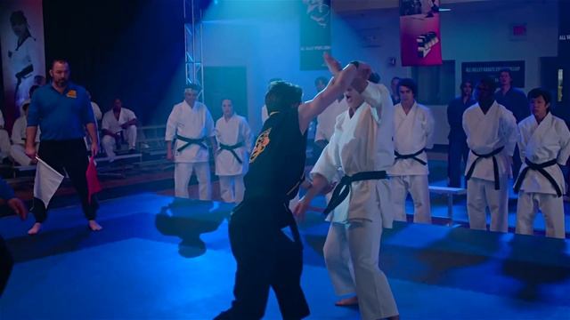 Hawk / Eli - Survivor смотреть онлайн