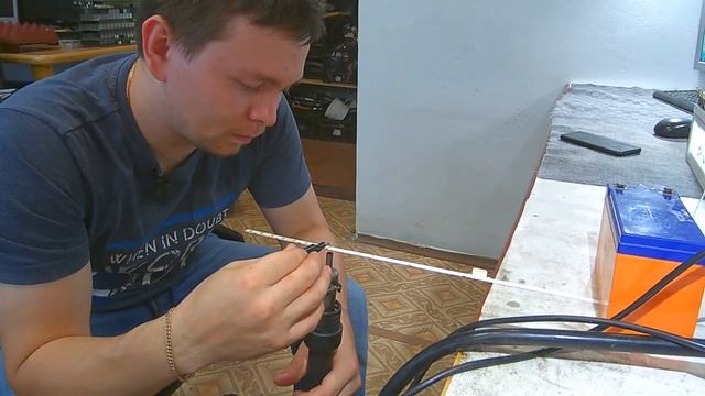 Разборка изогнутого телевизора без болтов, и ремонт подсветки samsung nu7300 | curved uhd tv смотреть онлайн