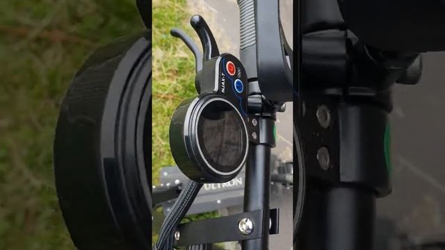 Adding rearview mirrors to my ULTRON T103 scooter смотреть онлайн