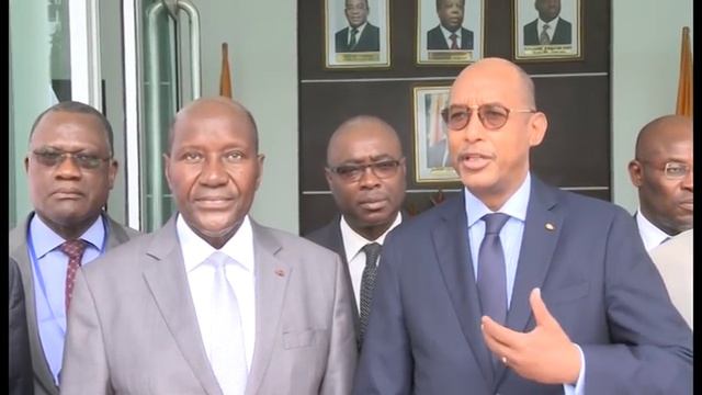 Kablan Duncan reçoit le secrétaire exécutif du mécanisme africain d’évaluation par les pairs смотреть онлайн