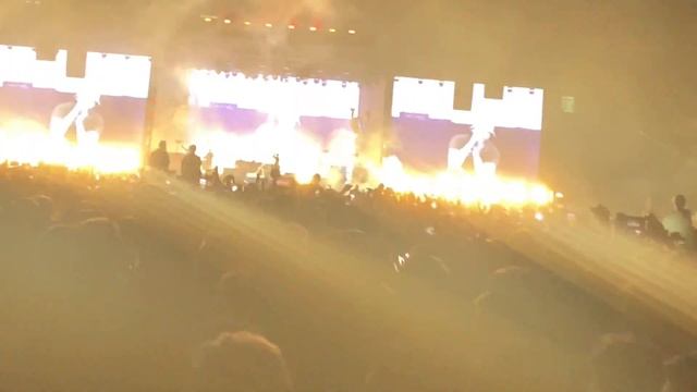 Макс Корж — Жить в кайф live Одесса, 2021 смотреть онлайн