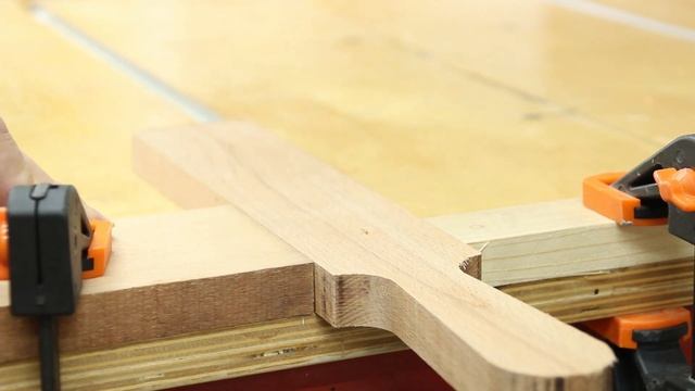 Доска для правки ножей своими руками | Leather Paddle Strop DIY смотреть онлайн