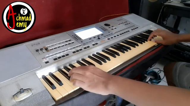 TABIR KEPALSUAN - RHOMA IRAMA - KORG PA 50 смотреть онлайн