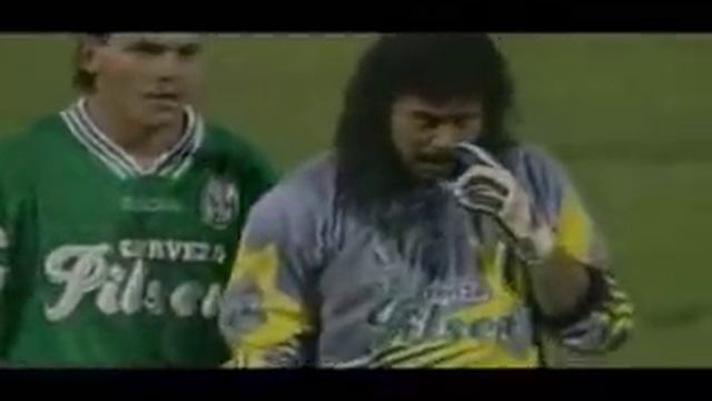 Безбашенный вратарь Рене Игита смотреть онлайн