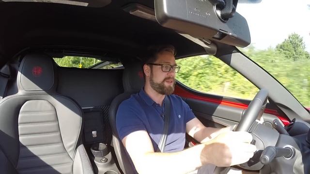Alfa Romeo 4C // Tuned // A Review with T.H. смотреть онлайн