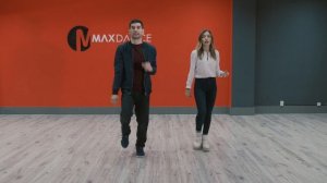 Как парню танцевать  в клубе с девушкой .10 движений для тех, кто хочет гармонично выглядеть в паре