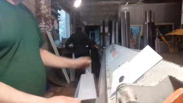 гнем торцевую планку для мягкой кровли. мастерская Альфа-Сталь. оцинкованные элементы. смотреть онлайн