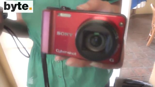 Cámaras Sony Cybershot WX7 y H70 смотреть онлайн