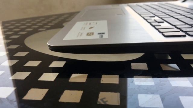 Asus X507U Unboxing смотреть онлайн