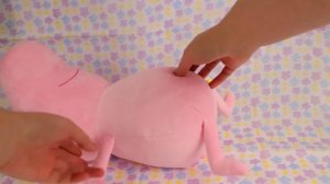 Свинка Пеппа малыш меняем подгузник кушает какает купается спит мультик игра для детей 2016