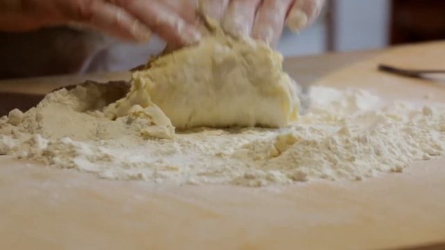 How to Make Meat Filled Ravioli Called Tordelli | Pasta Grannies смотреть онлайн