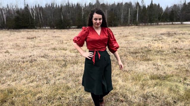 I Froze My Fingers to Sew This TV Show Skirt смотреть онлайн