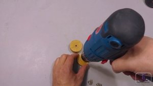 Как ЗАЩИТИТЬ ЛИНОЛЕУМ от продавливания ножками тяжёлой мебели.