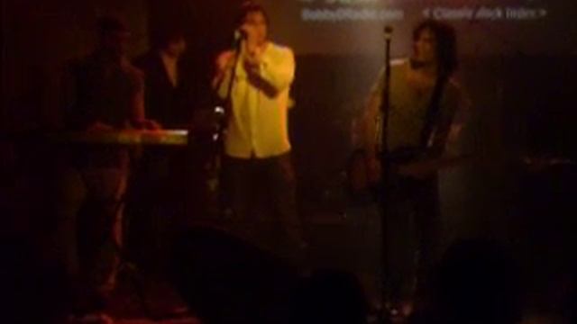 GROOVY FIESTA ROCK EN EL ESTUDIO BAR 9 смотреть онлайн