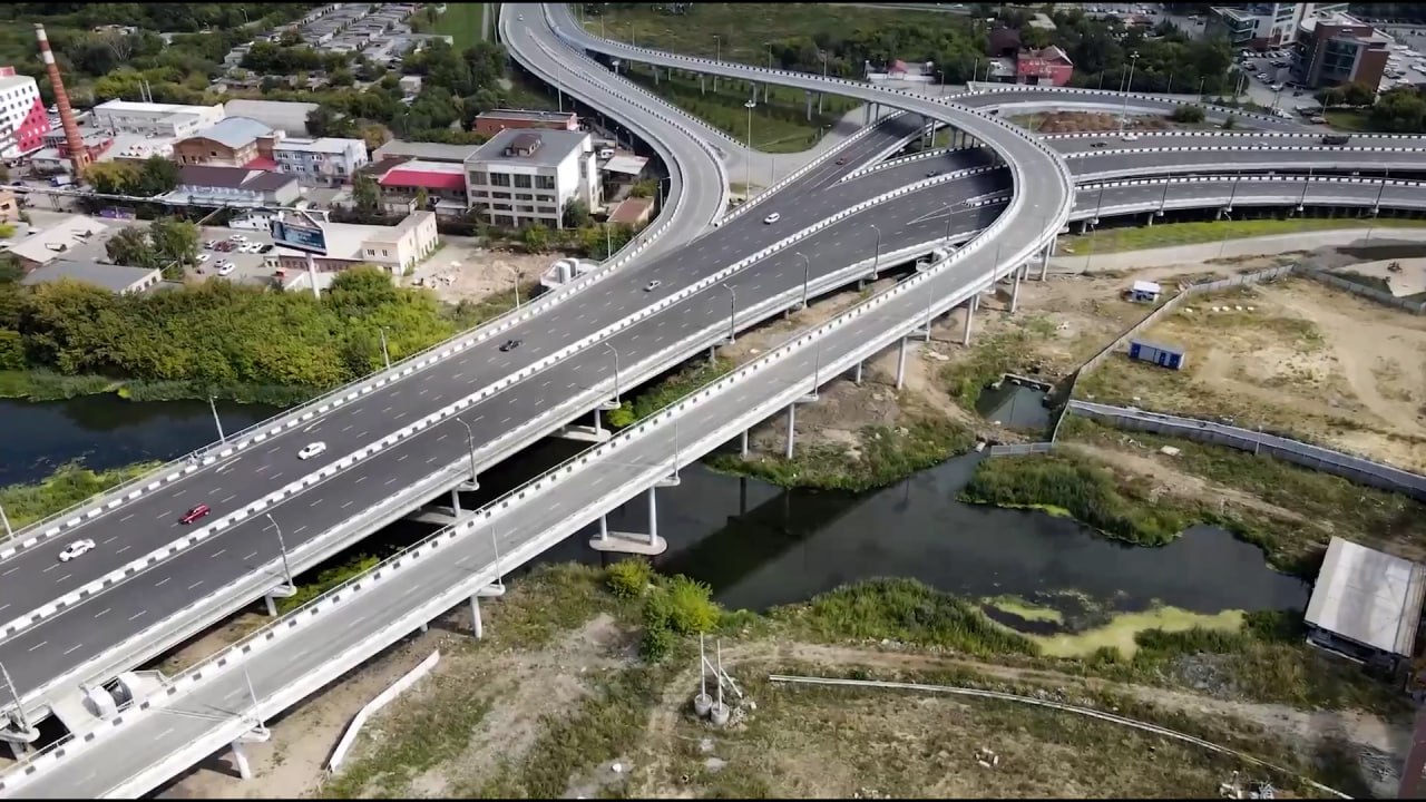 В Челябинске отремонтировали многоуровневую развязку смотреть онлайн