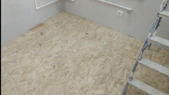 Деревянный пол, с покрытием наливным эпоксидным и кварцвиниловой плиткой смотреть онлайн