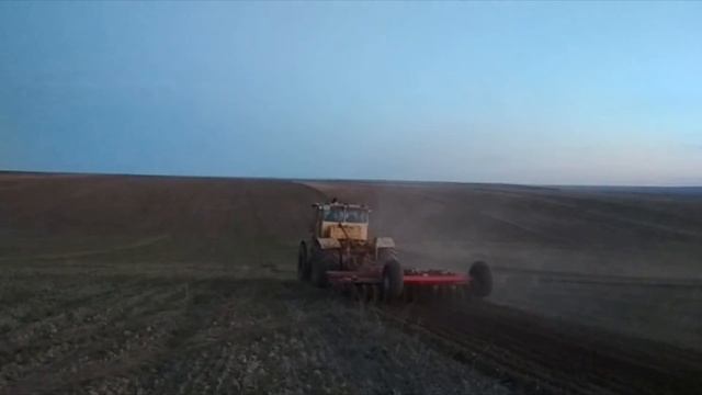 Работа бороны дискочизельной БДЧ 3,3х4 РОСОМАХА производства БДТ-АГРО смотреть онлайн