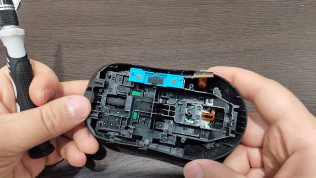 Logitech G PRO Wireless 72g Убираем люфты смотреть онлайн