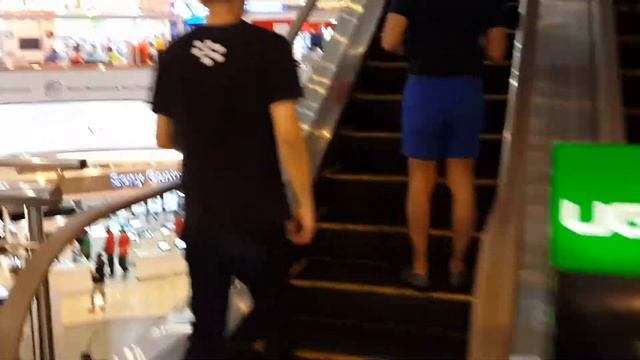 Магазин электроники в Малайзии смотреть онлайн