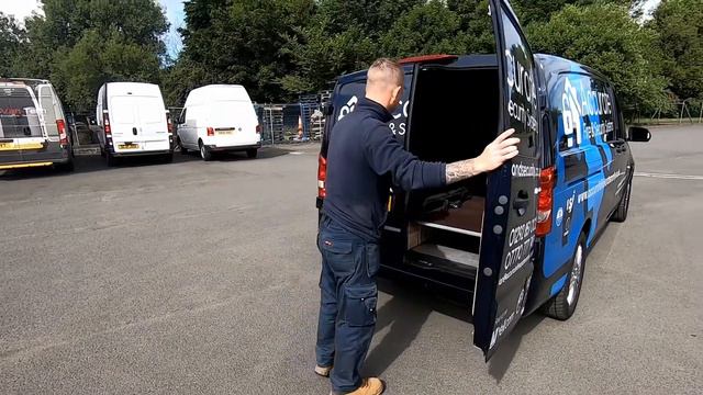 Installation of False Floor for Ladder Storage on a Mercedes-Benz Vito LWB смотреть онлайн