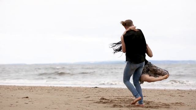 Amy & Saya Circus Duo - Dance Acro Beach 2020