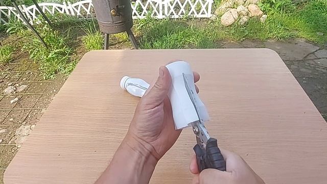 Ветряк из пластиковых бутылок от йогурта своими руками. Как избавиться от кротов и птиц. смотреть онлайн