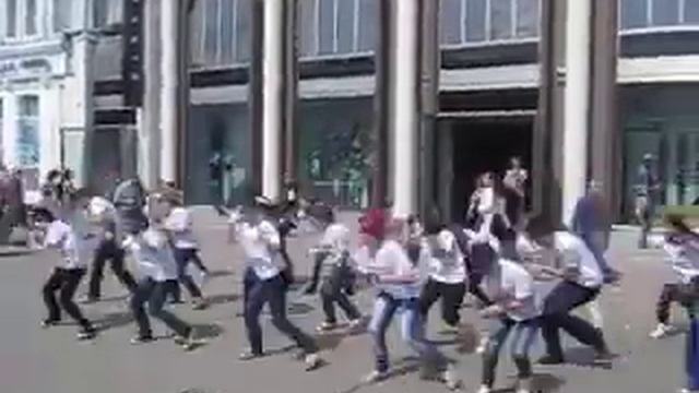 k-pop flash mob in Irkutsk=) смотреть онлайн